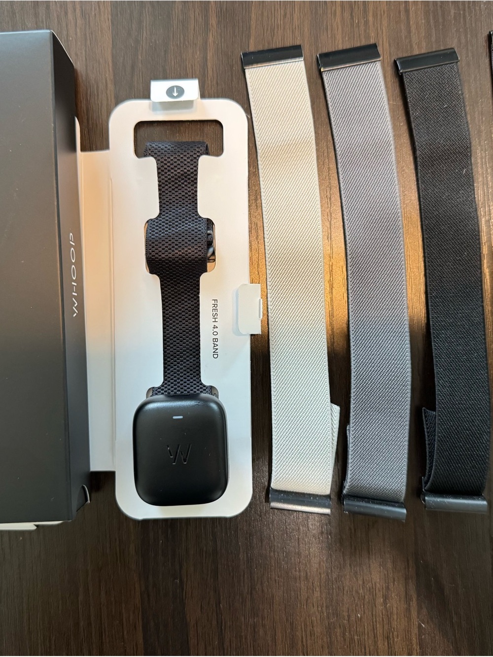 WHOOP 4.0 Tracker Bundle - 5 Straps (1 Brand New), Battery Pack & Gift Box